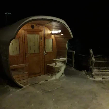 Holiday home Karemajat