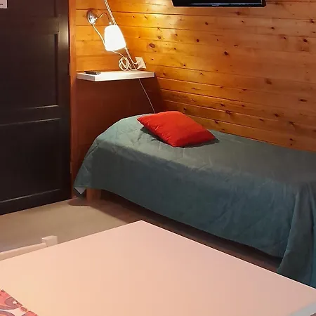 Ferienhaus Karemajat
